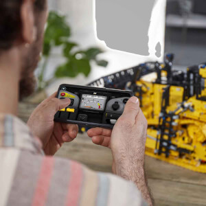 LEGO® Technic™ Cat® D11T Buldozer 42131 Yapım Seti; Simgeleşmiş bir İnşaat Makinesinin Aslına Uygun Modeli (3854 Parça)