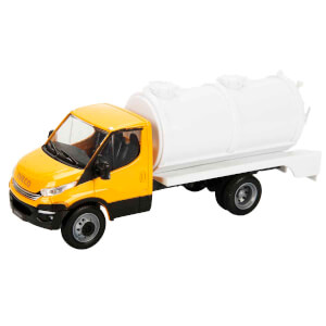 1:36 Iveco 