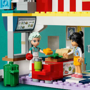 LEGO Friends Heartlake Şehir Merkezi Restoranı 41728 6 Yaş ve Üzeri için Liann, Aliya ve Charli Mini Bebeklerini İçeren Oyuncak Yapım Seti (346 Parça)