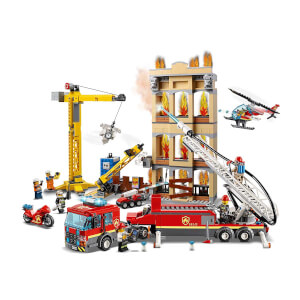 LEGO City Fire Şehir Merkezi İtfaiyesi 60216