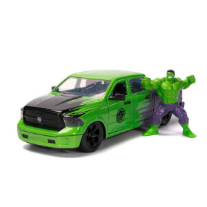 1:24 Marvel Avengers 2014 RAM 1500 Pickup Model Araba ve Hulk Figür