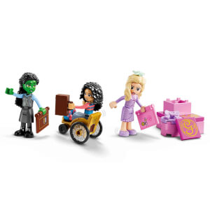 LEGO Wicked Glinda, Elphaba ve Nessarose, Shiz Üniversitesi’nde 75681 - 7 Yaş ve Üzeri Çocuklar için Oyuncak Tekne İçeren Bebek Evi Oyun Seti (304 Parça)