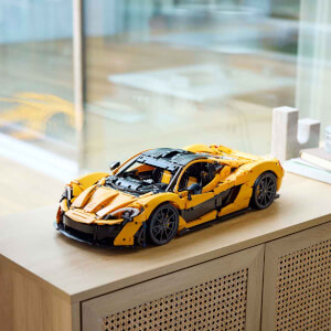 LEGO Technic McLaren P1 42172 - Otomobil Tutkunu Yetişkinler için Sergilenebilir Araba Modeli Yapım Seti (3893 Parça)