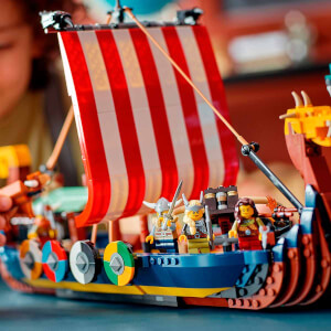 LEGO Creator 3’ü 1 Arada Viking Gemisi ve Midgard Yılanı 31132