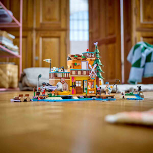 LEGO Friends Macera Kampı Su Sporları 42626 - 7 Yaş ve Üzeri Çocuklar için Ayı Figürü İçeren Yaratıcı Oyuncak Yapım Seti (628 Parça)