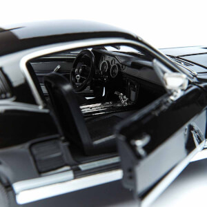 1:18 1967 Ford Mustang Fastback Special Edition Model Araba