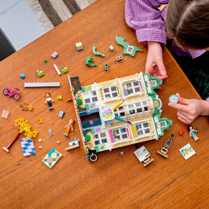 LEGO Friends Emma’nın Sanat Okulu 41711