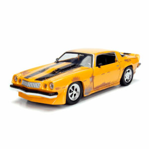 1:24 Transformers Bumblebee Model Araba