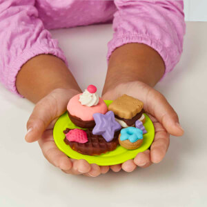 Play Doh Gökkuşağı Kafe Oyun Seti F5836