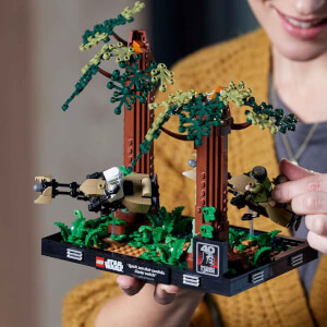  LEGO Star Wars Endor Hız Motoru Takibi Dioraması 75353 - Yetişkinler için Yapım Parçalarıyla İnşa Edilen Koleksiyonluk Yaratıcı Sergileme Modeli Yapım Seti (608 Parça)