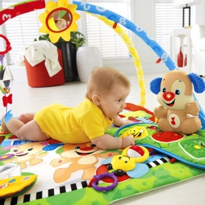 Fisher Price Köpekçik ve Arkadaşları Jimnastik Merkezi