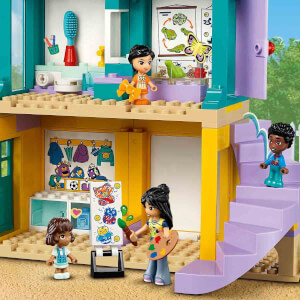 LEGO Friends Heartlake City Anaokulu 42636 - 4 Yaş ve Üzeri Çocuklar için Eğitici ve Yaratıcı Oyuncak Yapım Seti (239 Parça)