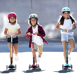 Micro Maxi Deluxe 3 Tekerlekli Katlanabilir Işıklı Kırmızı Scooter