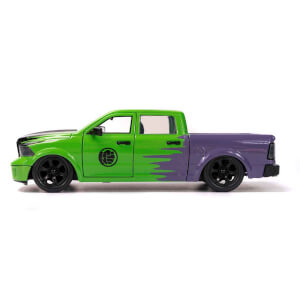 1:24 Marvel Avengers 2014 RAM 1500 Pickup Model Araba ve Hulk Figür