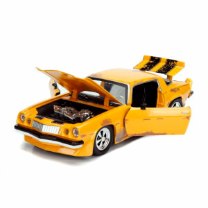 1:24 Transformers Bumblebee Model Araba