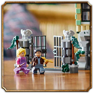 LEGO Harry Potter Malfoy Malikanesi 76453 - 10 Yaş ve Üzeri Çocuklar ve Yetişkinler için Koleksiyonluk Yaratıcı Oyuncak Yapım Seti (1601 Parça)