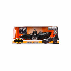 1:24 Batman & Batmobile Model Araba