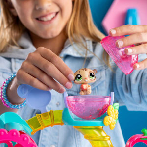 Littlest Pet Shop Minişler Eğlence Fabrikası Oyun Seti S1