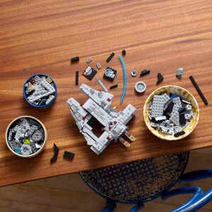 LEGO Star Wars Millennium Falcon 75375 - Star Wars Seven Yetişkinler için İnşa Edilebilen Koleksiyonluk Yaratıcı Starship Modeli Yapım Seti (921 Parça)