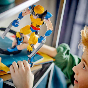 LEGO Marvel Wolverine Yapım Figürü 76257 - Süper Kahraman Seven 8 Yaş ve Üzeri Çocuklar için Tam Eklemli X-Men Süper Kahraman Yaratıcı Oyuncak Yapım Seti (327 Parça)