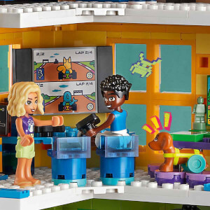 LEGO Friends Heartlake City Toplum Merkezi 41748