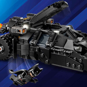 LEGO DC Batman: Batman Tumbler, Two-Face ve Joker’e Karşı 76303 - 8 Yaş ve Üzeri Kara Şövalye Hayranı Çocuklar için Yaratıcı Oyuncak Yapım Seti (429 Parça)