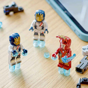 LEGO Marvel Iron Man ve Iron Ordusu, Hydra Soldier’a Karşı 76288 – 6 Yaş ve Üzeri Süper Kahraman Sevenler İçin Yaratıcı Oyuncak Yapım Seti (135 Parça)