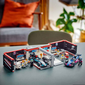 LEGO City F1 Garajı ve Mercedes-AMG ve Alpine Arabaları 60444 - 7 Yaş ve Üzeri Çocuklar için Yarış Arabası İçeren Yaratıcı Oyuncak Yapım Seti (678 Parça)