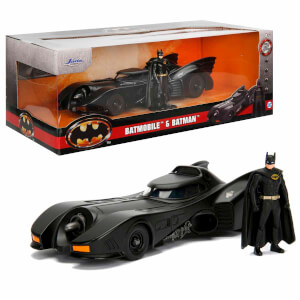 1:24 Batman & Batmobile Model Araba