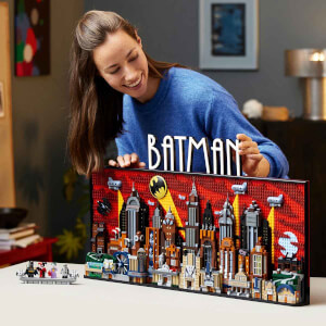 LEGO DC Batman: The Animated Series Gotham City 76271 Süper Kahraman Seven Yetişkinler için Koleksiyonluk Yaratıcı Sergileme Modeli Yapım Seti 4210 Parça