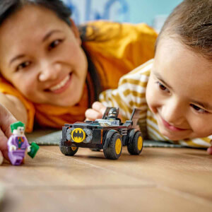 LEGO® DC Batmobile™ Takibi: Batman™ Joker™’e Karşı 76264 - 4 Yaş ve Üzeri Çocuklar için Süper Kahraman Aksiyonu içeren Yaratıcı Oyuncak Yapım Seti (54 Parça)