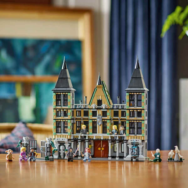 LEGO Harry Potter Malfoy Malikanesi 76453 - 10 Yaş ve Üzeri Çocuklar ve Yetişkinler için Koleksiyonluk Yaratıcı Oyuncak Yapım Seti (1601 Parça)