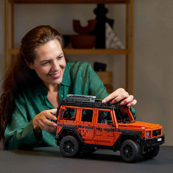 LEGO Technic Mercedes-Benz G 500 PROFESSIONAL Line 42177 - Yetişkinler için G Sınıfı Koleksiyonluk Araba Modeli Yapım Seti (2891 Parça)