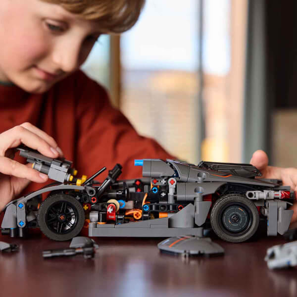 LEGO Technic Koenigsegg Jesko Absolut Gri Hiper Araba 42173 - Çocuklar için Oyuncak Yapım Seti (801 Parça)