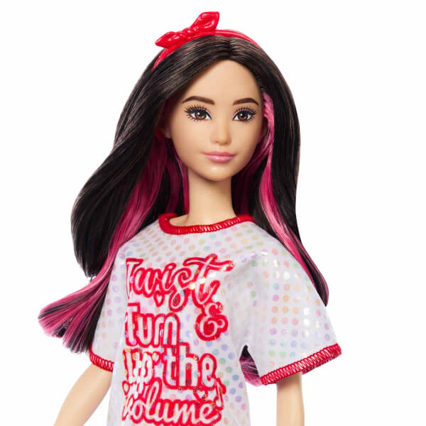 Barbie Fashionistas Büyüleyici Parti Bebeği HRH12