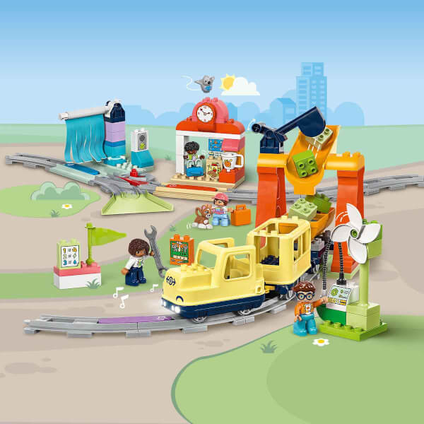 LEGO DUPLO Kasabası Büyük İnteraktif Mahalle Treni 10428 -3 Yaş ve Üzeri Çocuklar İçin Eğitici Oyuncak Yapım Seti (103 Parça)