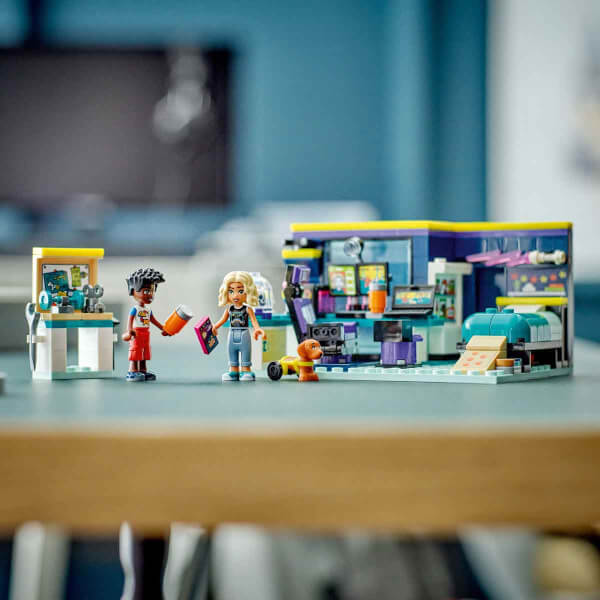 LEGO Friends Nova'nın Odası 41755 - 6 Yaş ve Üzeri Çocuklar için 2 Mini Bebek (Nova ve Zac) İçeren Yaratıcı Oyuncak Yapım Seti (179 Parça)