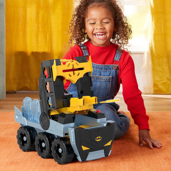 Fisher-Price Imaginext DC Super Friends Dönüşebilen Bat-Tank HVY04