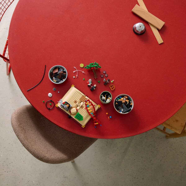 LEGO Ideas STEM’in Evrimi 21355 - Tarih Severler için Bilimsel Model Yapım Seti (879 Parça)