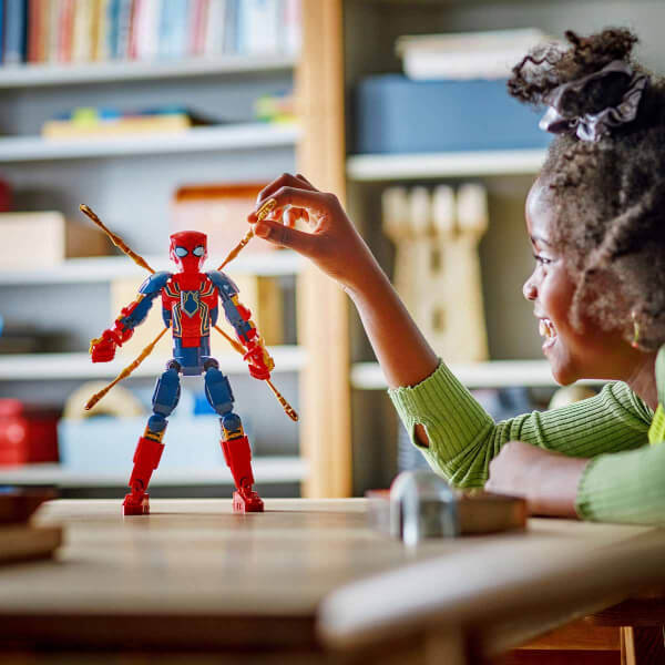 LEGO Marvel Iron Örümcek Adam Yapım Figürü 76298 - 8 Yaş ve Üzeri Süper Kahraman Seven Çocuklar için Koleksiyonluk Yaratıcı Oyuncak Yapım Seti (303 Parça)