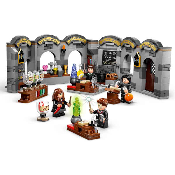 LEGO Harry Potter Hogwarts Şatosu: İksir Dersi 76431 - 8 Yaş ve Üzeri Çocuklar için Koleksiyonluk Yaratıcı Oyuncak Yapım Seti (397 Parça)