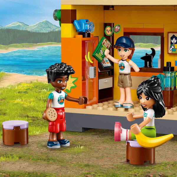 LEGO Friends Macera Kampı Su Sporları 42626 - 7 Yaş ve Üzeri Çocuklar için Ayı Figürü İçeren Yaratıcı Oyuncak Yapım Seti (628 Parça)