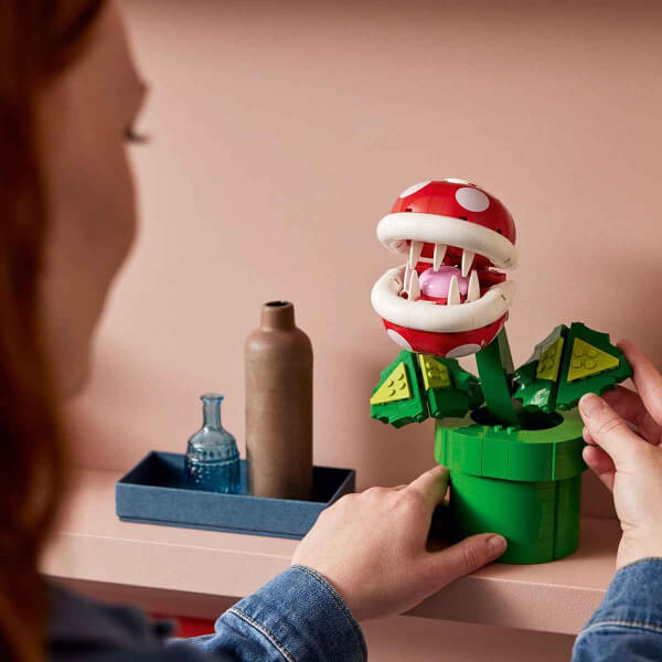 LEGO Super Mario: Piranha Plant 71426 Yetişkin Hayranlar için Koleksiyonluk Yaratıcı Model Yapım Seti 540 Parça