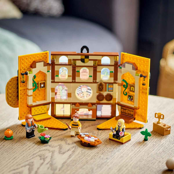 LEGO Harry Potter Hufflepuff Binası Bayrağı 76412