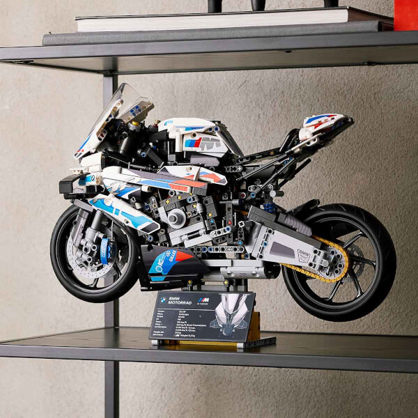 LEGO Technic BMW M 1000 RR 42130