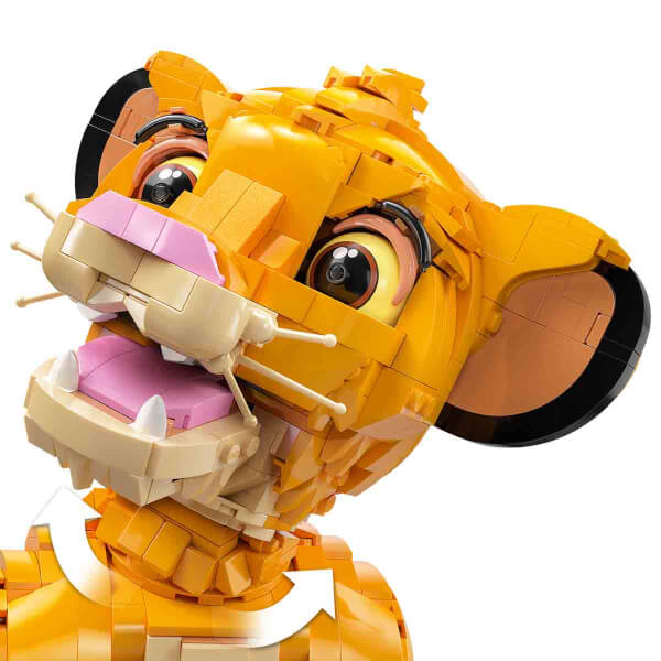 LEGO Disney Genç Aslan Kral Simba 43247 – Yetişkinler İçin Koleksiyonluk ve Sergilenebilir Yaratıcı Hayvan Figürü Yapım Seti (1445 Parça)