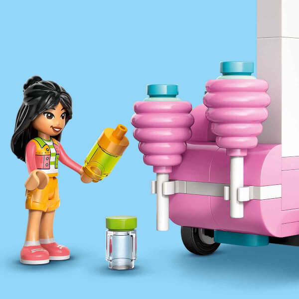 LEGO Friends Pamuk Şeker Standı ve Scooter 42643 - 6 Yaş ve Üzeri Çocuklar için Mini Bebek İçeren Yaratıcı Oyuncak Yapım Seti (110 Parça)