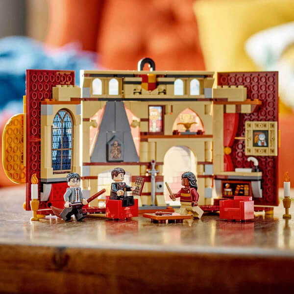 LEGO Harry Potter Gryffindor Binası Bayrağı 76409