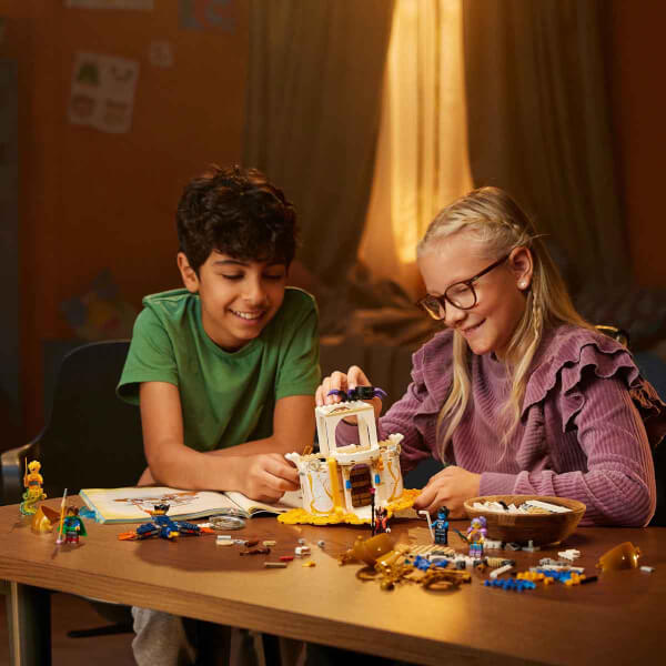 LEGO® DREAMZzz™ Kum Adam'ın Kulesi 71477 - 9 Yaş ve Üzeri için Kahraman Figürlü Yaratıcı Oyuncak Yapım Seti (723 Parça)