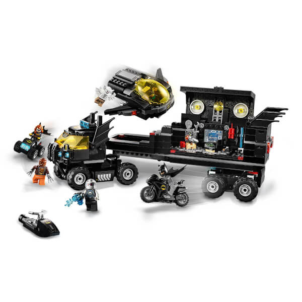  LEGO DC Comics Super Heroes Mobil Yarasa Üssü 76160
